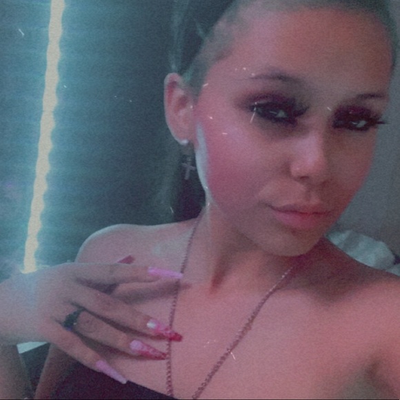 Meet your Posher, Lucille - Picture 1 of 2